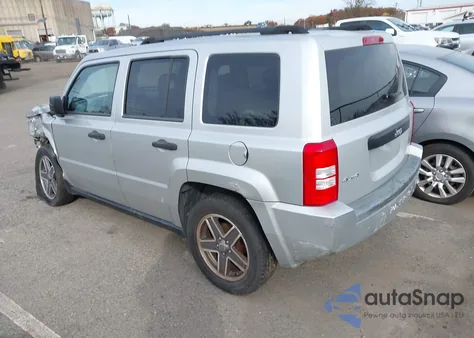 2009 Jeep Patriot Sport z USA, uszkodzony, nr VIN 1J4FF28B79D121537